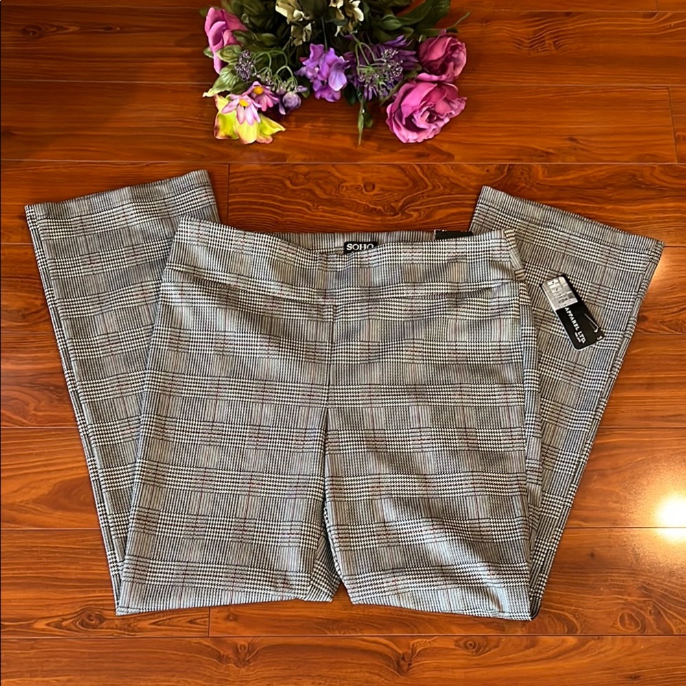 Soho Apparel Gray Boot Cut Flare Checkered Design Pants Size Large - Picture 2 of 9